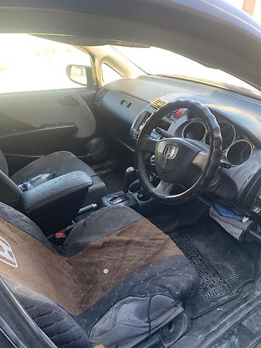 hond: Honda Fit: 2002 г., 1.3 л, Бензин, Хэтчбэк — 5