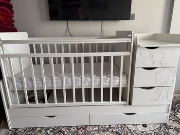 продать бу мебель: Манеж керебет, Колдонулган, Комоду менен, Жыгач lalafo.kg да продать бу мебель: Манеж керебет, Колдонулган, Комоду менен, Жыгач