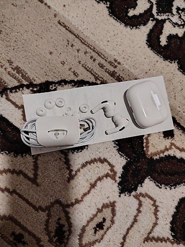 islenmis iphone 11 pro: Apple AirPods Pro (MagSafe şarj qutusu ilə) Xüsusiyyətlər: - Aktiv — 1