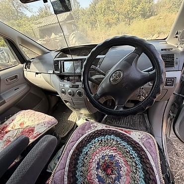 хундай старекс 1: Toyota Voxy: 2003 г., 2 л, Автомат, Бензин, Вэн/Минивэн — 7