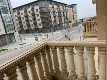 Ofislər: Nəsimi rayonu ərazisində səfirlik üçün tam yararlı 1600 kvm 5 — 17