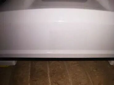 Robot usisivači: Lepo ocuvan. Nemam punjac. Kad se ukljuci signalizira zelenu lampicu — 12