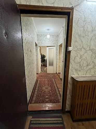 Продажа квартир: 3 комнаты, 70 м², Золотой квадрат 105 серия, 1 этаж, Косметический ремонт — 10