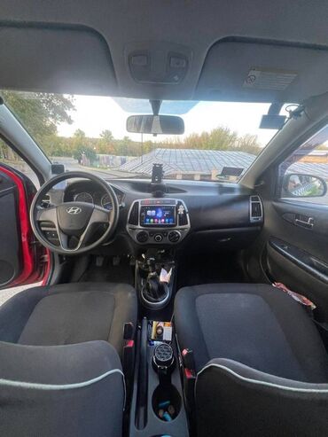 Hyundai: Hyundai i20: 1.2 l. | 2013 έ. Χάτσμπακ — 10