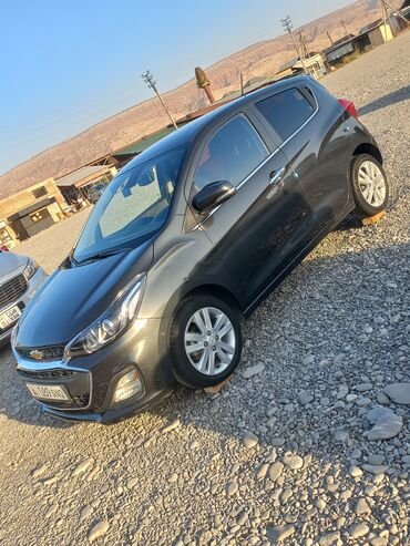 грузовой автомобиль: Chevrolet Spark: 2018 г., 1 л, Автомат, Бензин, Хэтчбэк