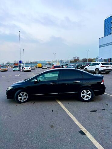 срочно продать машину: Honda Civic: 2009 г., 1.4 л, Вариатор, Гибрид, Седан