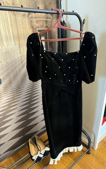 короткие платья из бархата: Кече көйнөгү, Коктейл, Велюр, Жеңдери менен, S, M