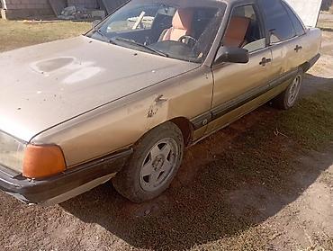 bmw 240i: Audi 100: 1986 г., 1.8 л, Механика, Бензин, Седан — 3
