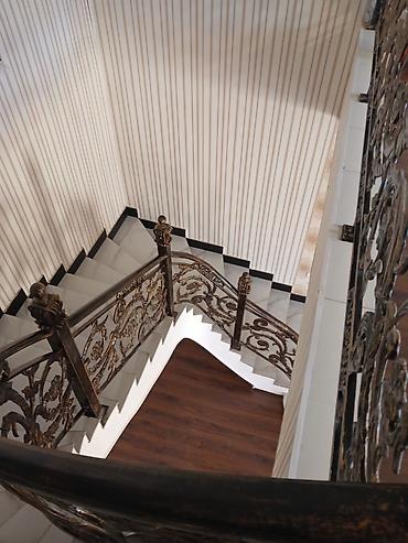 Həyət evləri və villaların satışı: Satılır: həyət evi/villa - İki mərtəbəli, sütunlu fasadlı geniş həyət — 11