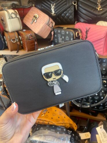 karl lagerfeld majice cena: Karl nova torba akcija 3400 din plus poklon gratis