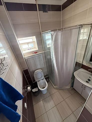 Долгосрочная аренда домов: 200 м², 6 комнат, Студентам — 11