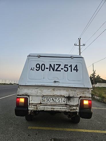 klassik maşınlar: VAZ 2104/2105 əsasında yükdaşıma pikapı – ağ rəngdə, üstü qapalı — 4