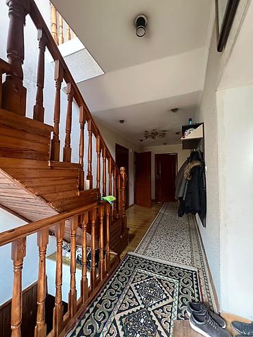 Продажа коттеджей и домов: Жер там сатылат! Адрес: Ак Ордо 1, ул Бермет Сотых: 5 сотых, по факту — 12