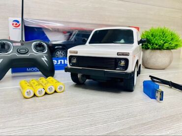 Oyuncaqlar: ● Oyuncaq Maşin Niva ● Zariyatqa ile işleyir ● Pultla idare olunur ● — 8