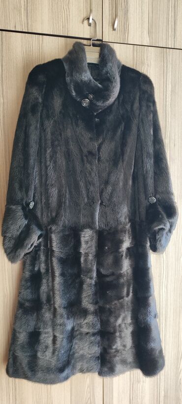 mili geyim: Шуба, Massimo Dutti, 2XL (EU 44), цвет - Черный