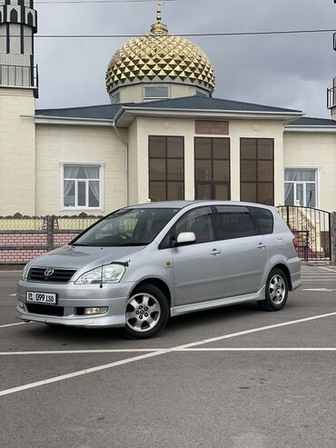 Toyota: Toyota Ipsum: 2003 г., 2.4 л, Автомат, Бензин, Минивэн