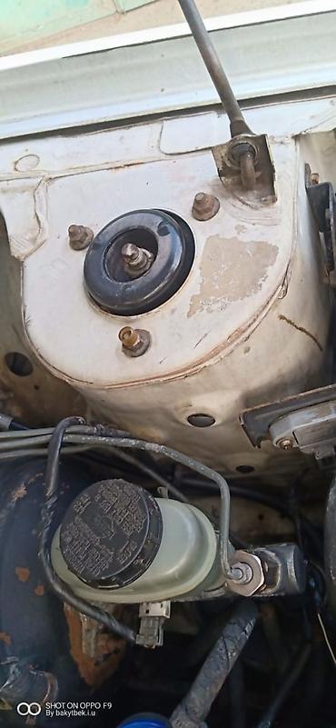 сания: Nissan Sunny: 1991 г., 1.6 л, Механика, Бензин, Седан — 8