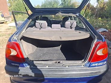 обшивки на бмв: Toyota Avensis: 1998 г., 1.8 л, Механика, Бензин, Лифтбек — 4