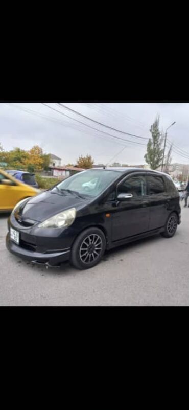 Honda: Honda Jazz: 2003 г., 1.5 л, Механика, Бензин, Хэтчбэк