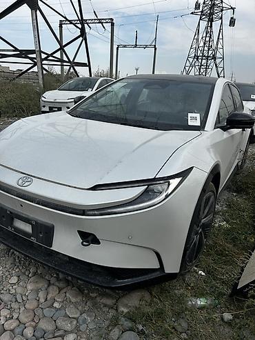 Продажа авто: Toyota bZ3: 2026 г., Автомат, Электромобиль, Седан — 1