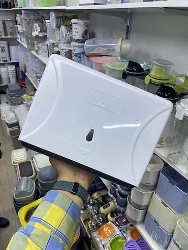 Настенный диспенсер для бумажных полотенец/салфеток ZP-B03 (White) -