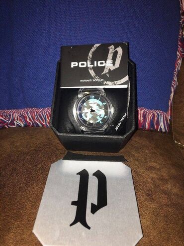 купить мужские часы в баку: POLICE, 164$ saat, tezedir, batareya tukenib. Boyuk el ucun razmer