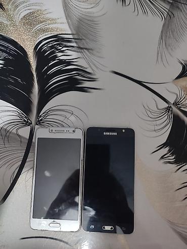 mi 11 lite ne: Два смартфона Samsung (кнопка «Домой», 2 сенсорные клавиши — 1