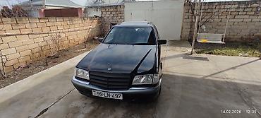 Mercedes-Benz: Mercedes-Benz C-Class: 2.3 l | 1999 il Sedan — 4