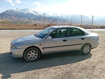 б4 80: Mitsubishi Carisma: 1998 г., 1.8 л, Механика, Бензин, Седан — 3