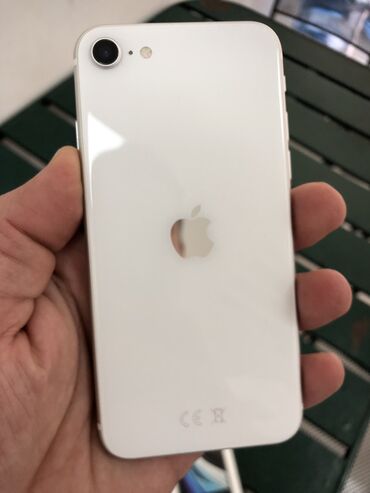 Apple iPhone: IPhone SE, 64 GB, Ağ, Barmaq izi, Face ID — 6