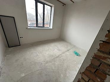 Продажа коттеджей и домов: Трёхкомнатная времянка и новый дом четыре комнатные плюс сарай 20/6 — 27