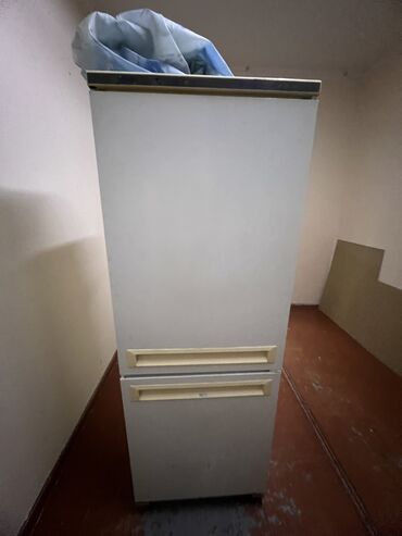 ремонт холодильник: Холодильник Hilton, Требуется ремонт, Трехкамерный, 90 * 180 *