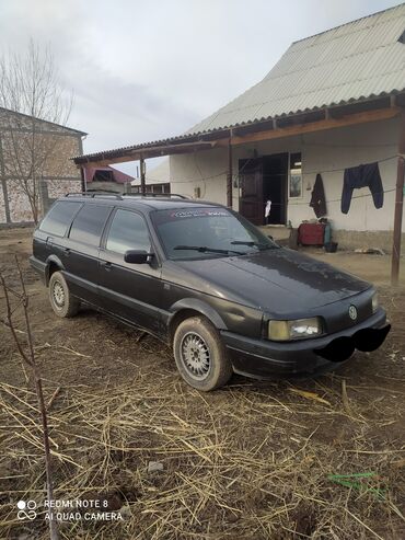 монако акчасы in Кыргызстан | ПРОДАЖА КВАРТИР: Volkswagen Passat 1.8 л. 1989 | 1111111 км