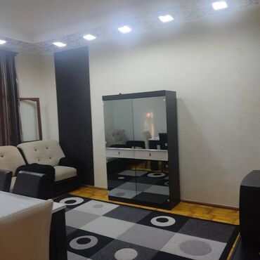 Uzunmüddətli kirayə mənzillər: Sumqayıt şəhəri, 9-cu mkr-n ərazisində inşa edilmiş 9 mərtəbəli köhnə — 1