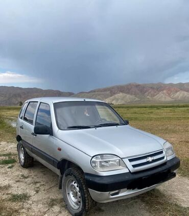 жаз 2007: Chevrolet Niva: 2007 г., 1.7 л, Механика, Бензин, Жол тандабас