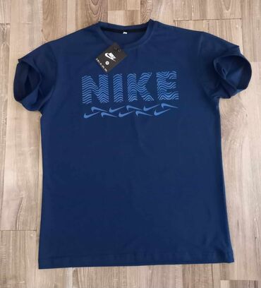 Majice: M-2xl
1400 na lalafo.rs — 14 Majice: M-2xl
1400 — 14