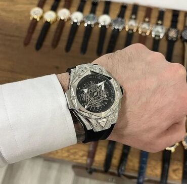 saat qiymətləri: Новый, Наручные часы, Hublot