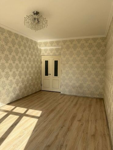 сниму квартиру в микрорайоне: 1 комната, 52 м², Элитка, 3 этаж, Косметический ремонт