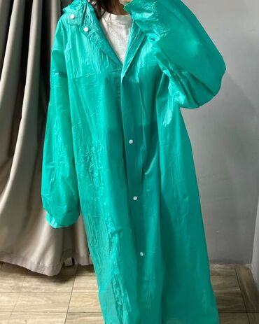 Дождевики: Дождевик-плащ с капюшоном, удлинённый - Материал: водонепроницаемая at lalafo.kg — 3 Дождевики: Дождевик-плащ с капюшоном, удлинённый - Материал: водонепроницаемая — 3