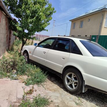 кэмри 70: Audi S4: 1996 г., 2 л, Механика, Бензин, Седан