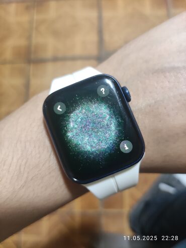 Apple Watch: Apple watch 6 44mm 
зарядка в комплекте 
цена 11000 сом 
обмен есть