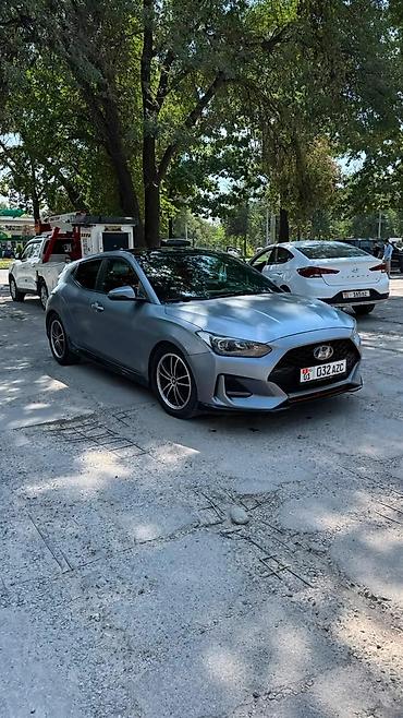 Транспорт: Hyundai Veloster: 2018 г., 1.6 л, Автомат, Бензин, Хэтчбэк — 2