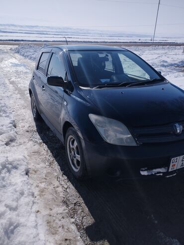 Toyota: Toyota ist: 2003 г., 1.5 л, Автомат, Бензин, Седан