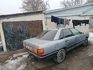 Audi: Audi 100: 1988 г., Седан — 4