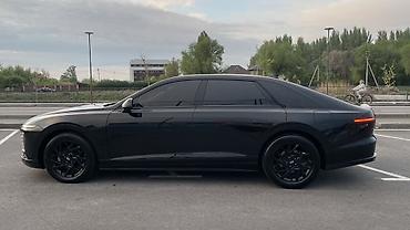 2023: Hyundai Grandeur: 2023 г., 1.6 л, Автомат, Гибрид, Седан — 2