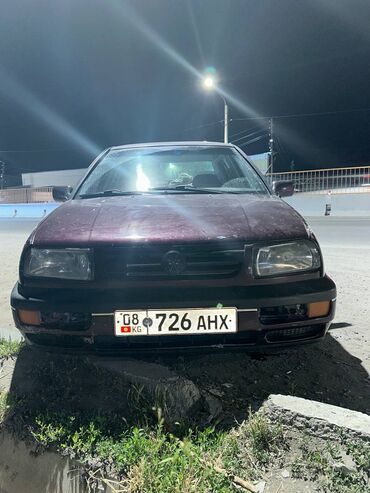 volkswagen vento машина: Volkswagen Vento: 1992 г., 1.8 л, Механика, Бензин, Седан