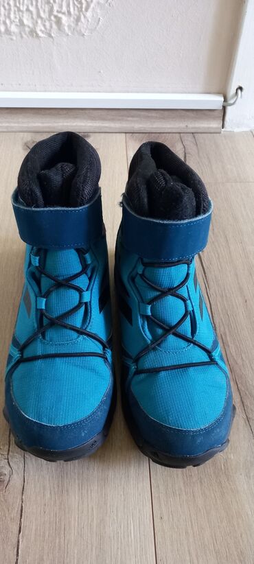najtoplije cizme za zimu: Gležnjače, Adidas, Veličina - 35