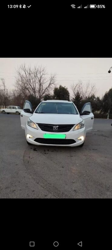 hyundai accent azerbaycan: Masin tecili satilir . İli2013 1.6 mayor sade Afdamat. Qiymet 11.500