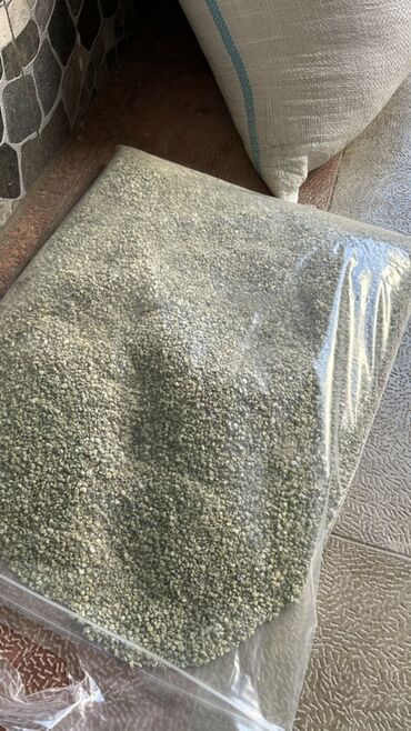 Yuvalar: "İysiz pişik qumu" • Qiymət – 3.50 azn • Çəkisi – 5kg • Təbii