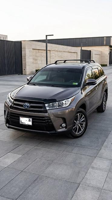 Toyota: Toyota Highlander: 2019 г., 3.5 л, Автомат, Гибрид, Внедорожник — 3